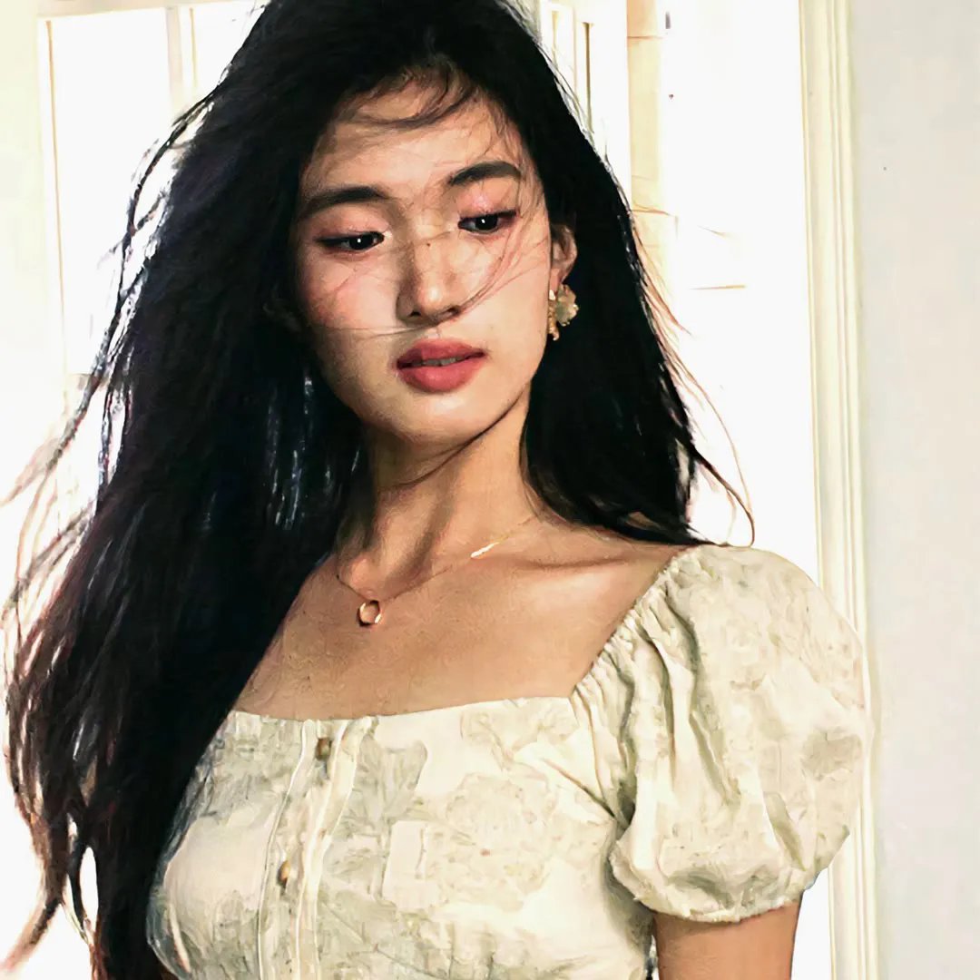 莉香：自称28岁的纯爱怪兽